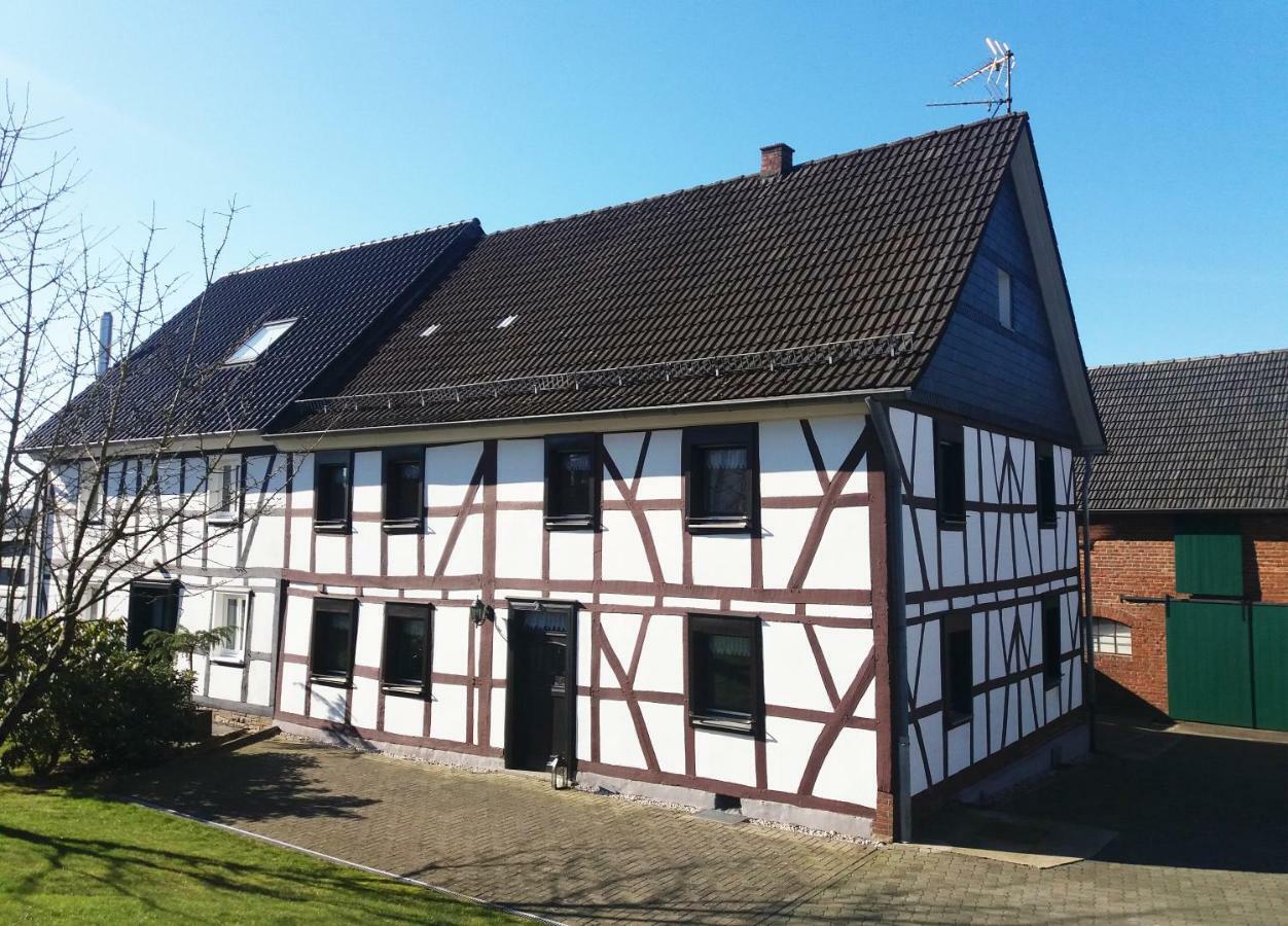 Graefrath Gaestehaus Neunkirchen-Seelscheid Neunkirchen (Neunkirchen-Seelscheid) Exterior foto